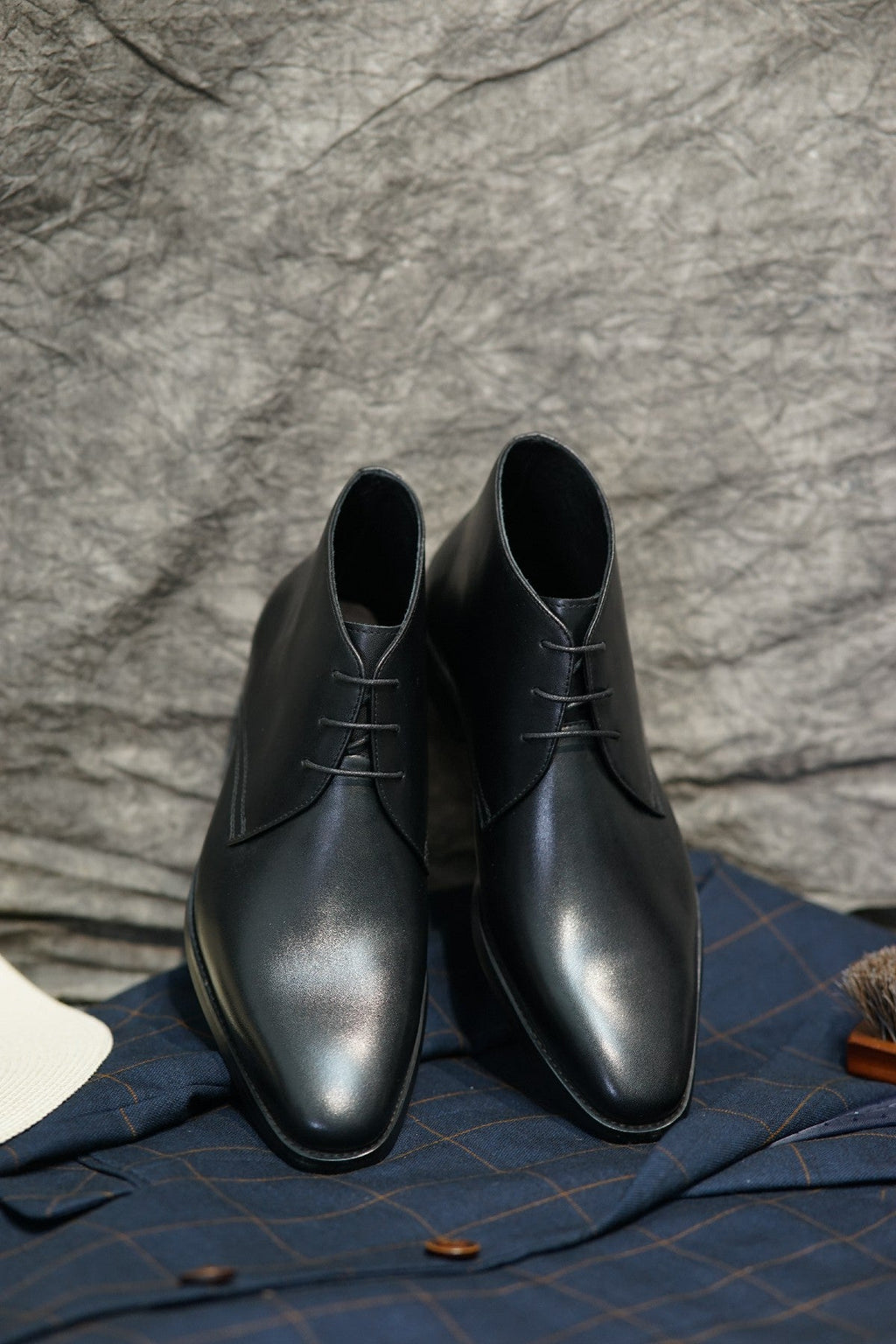 Black Lace Up British Style Italian Toe Leather Chukka Boots | LUXE & CRAFT