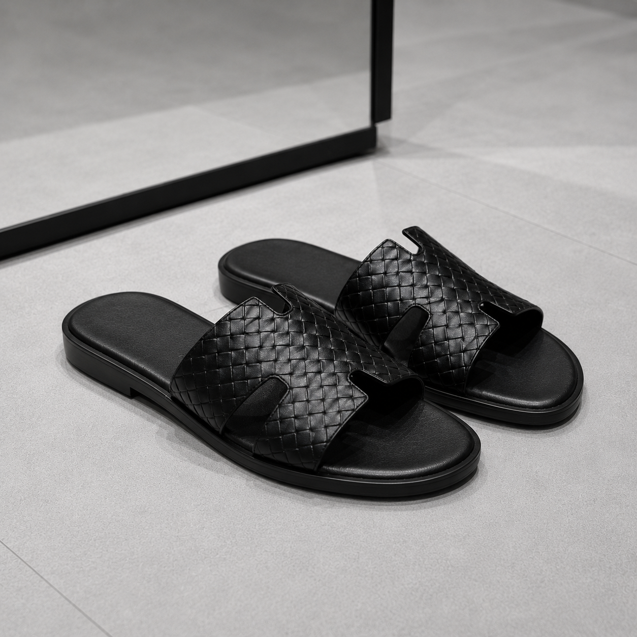 Austin Mens Slippers in Black Effect Leather | LUXE & CRATFS