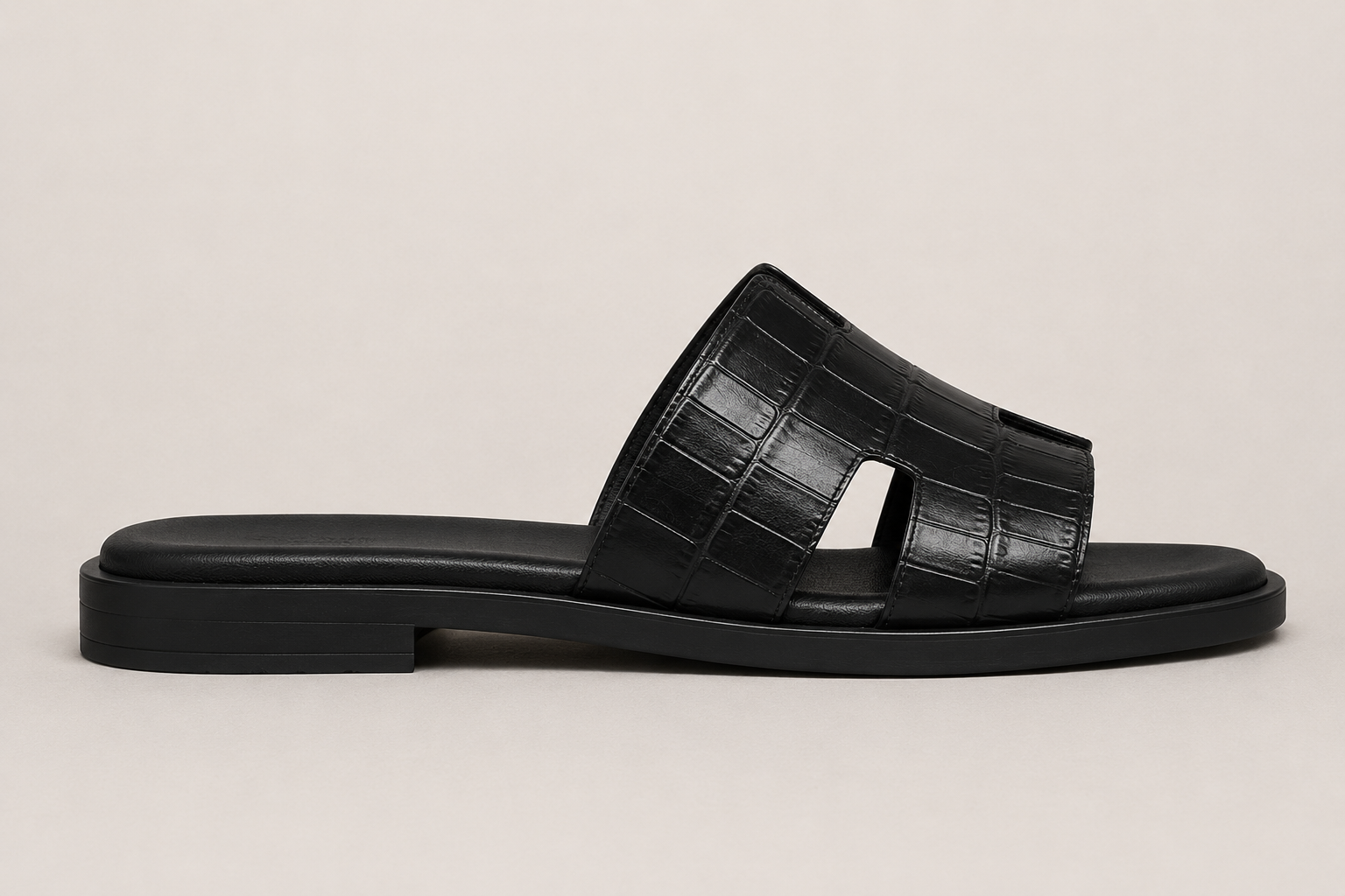 Austin Mens Slippers in Black Croc Leather | LUXE & CRATFS