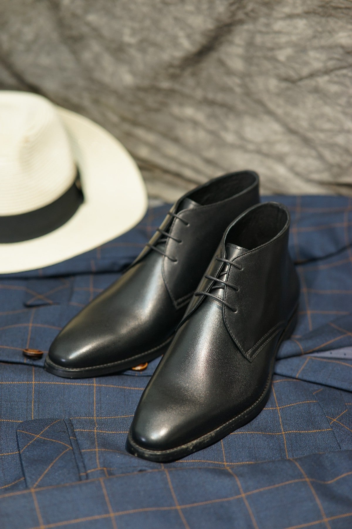 Black Lace Up British Style Italian Toe Leather Chukka Boots | LUXE & CRAFT