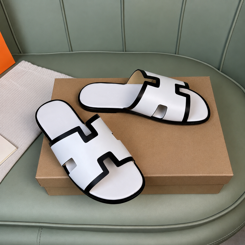 Austin Mens Slippers in Pure White - Black Color blocked Leather | LUXE & CRATFS