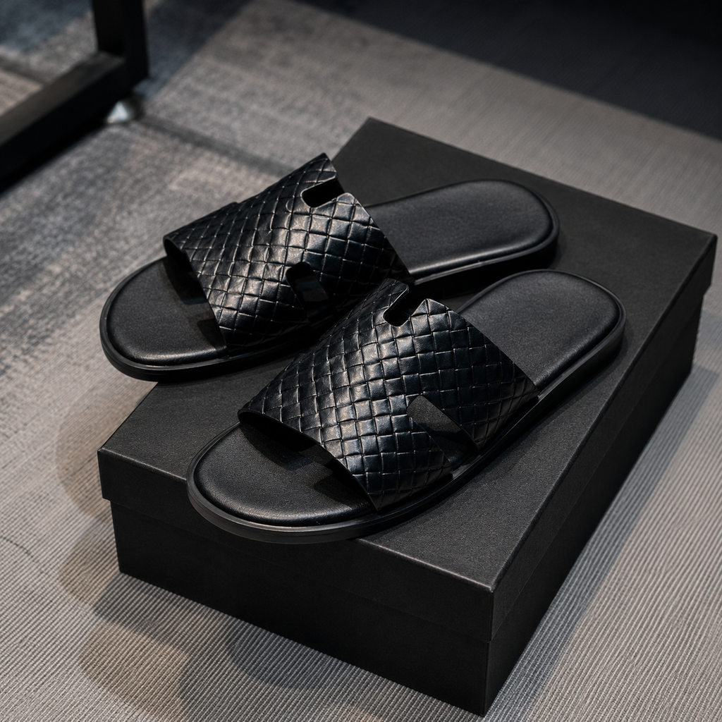 Austin Mens Slippers in Black Effect Leather | LUXE & CRATFS