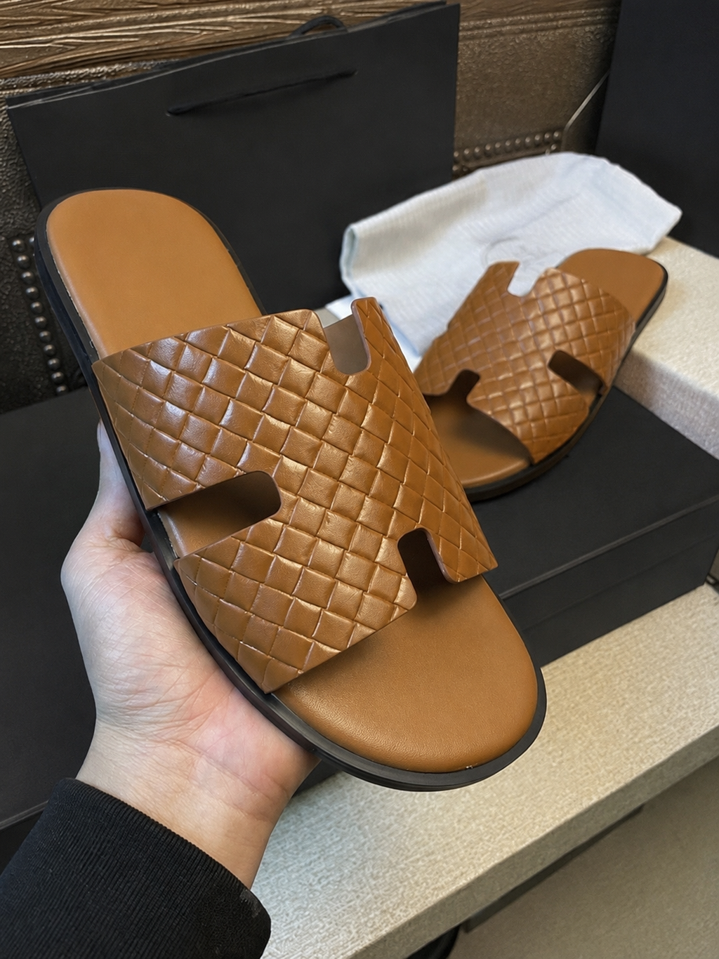 Austin Mens Slippers in Tan Effect Leather