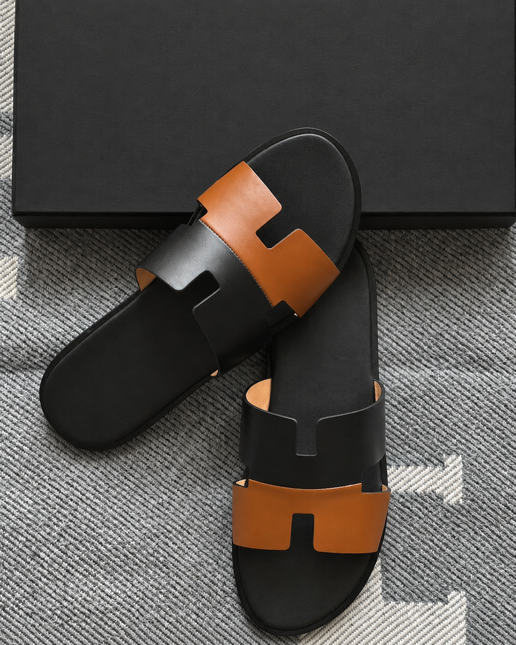 Austin Mens Slippers in Black-Tan Two Tone Leather
