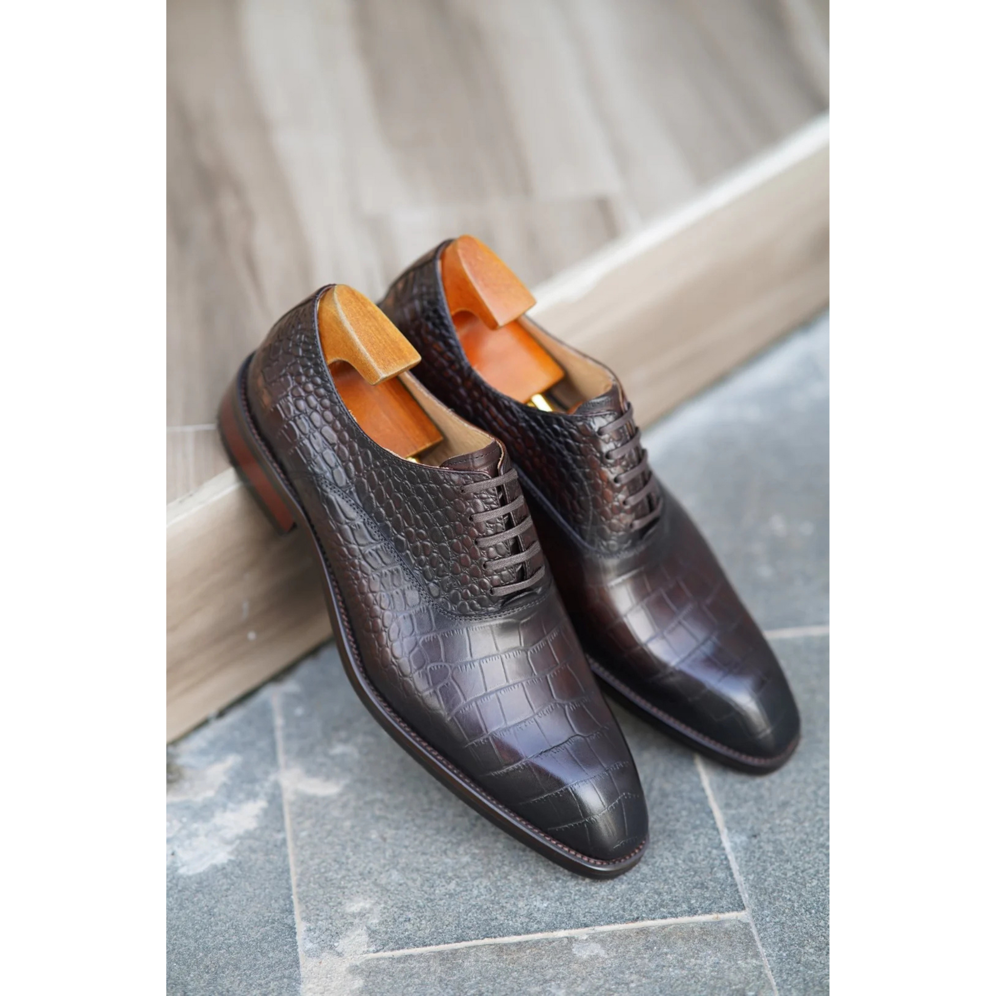 Black Croco Embossed Dress Shoe | Luxe & Craft